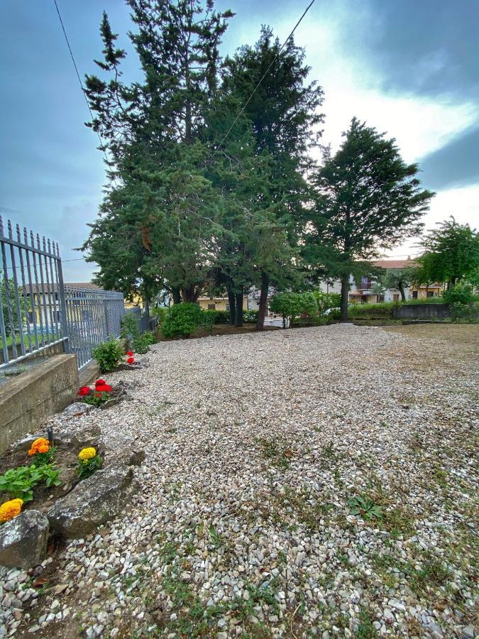La Casa Della Nonna Bed and Breakfast Montemiletto Buitenkant foto